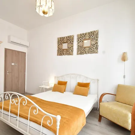 Apartamento Moderny V Sirsom Centre *